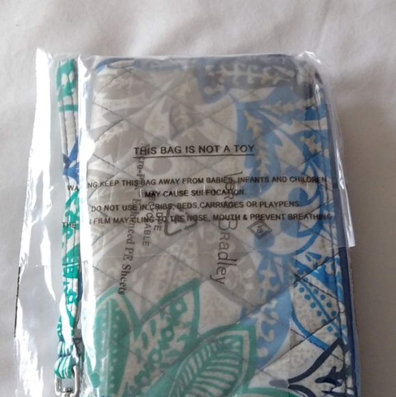 Vera Bradley RFID Wristlet - Picture 3 of 3